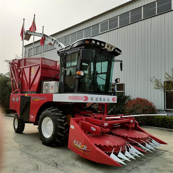 國(guó)產(chǎn)青貯收獲機(jī)應(yīng)扛起“糧改飼”重?fù)?dān)！